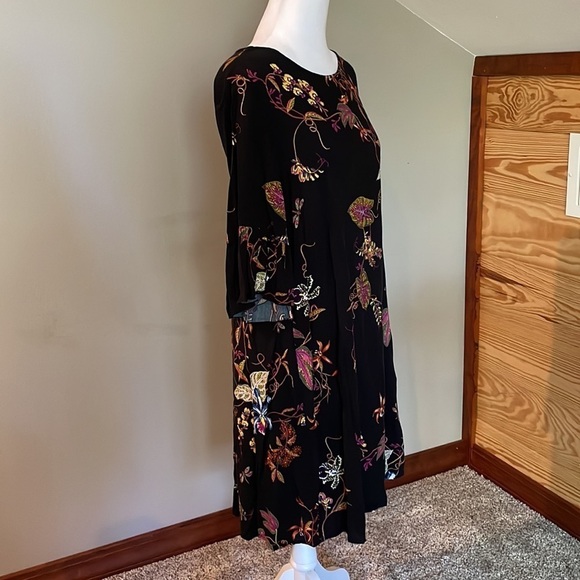 H&M Black Floral Ruffle Sleeve Dress 10 - Picture 2 of 10
